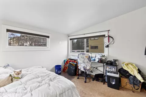 Bedroom - 2201 D St, Anchorage, AK 99503 photo 2 of 2