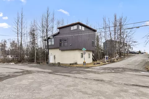 Exterior - 2201 D St, Anchorage, AK 99503 photo 5 of 7