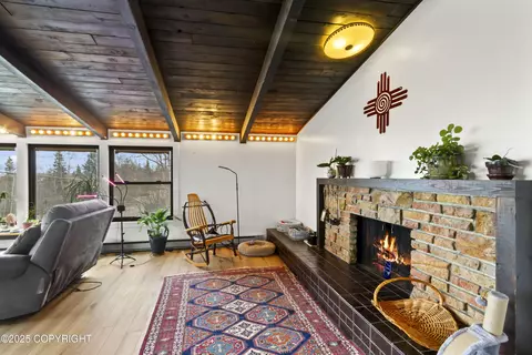 Living - 2201 D St, Anchorage, AK 99503 photo 2 of 6