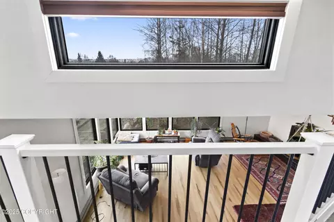 Entry Way - 2201 D St, Anchorage, AK 99503 photo 5 of 5