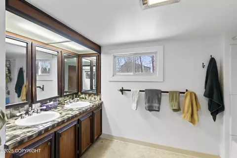 Bath - 2201 D St, Anchorage, AK 99503 photo 3 of 5