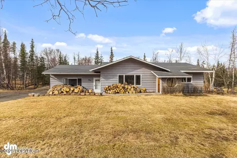 2960 N Parkwood Dr, Wasilla, AK 99654