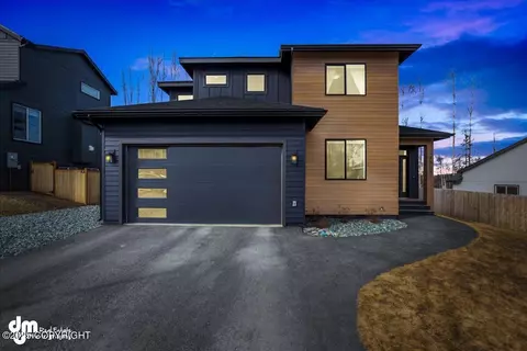 8868 Skyvista Cir, Eagle River, AK 99577