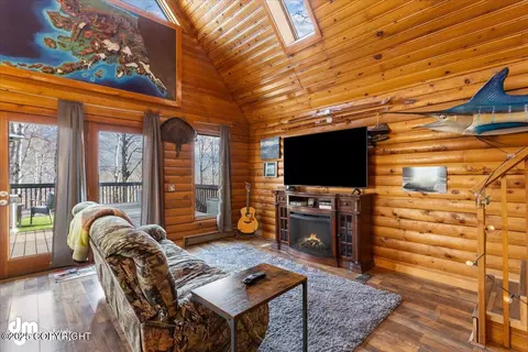 Living - 21392 Barbara Falls Dr, Eagle River, AK 99577 photo 2 of 2