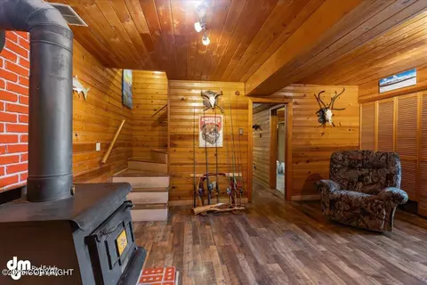 Entry Way - 21392 Barbara Falls Dr, Eagle River, AK 99577 photo 2 of 4