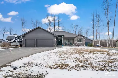 4670 Riggs Cir, Wasilla, AK 99623