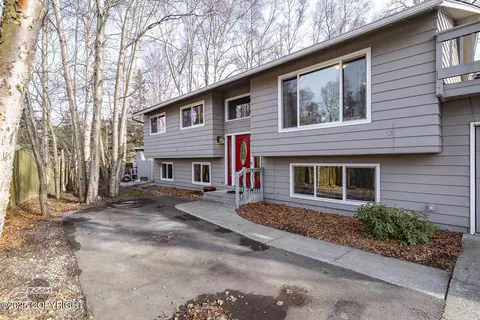2517 Mckenzie Dr, Anchorage, AK 99517