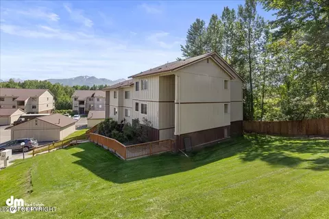 Exterior - 5622 E 40th Ave, Anchorage, AK 99504 photo 4 of 10