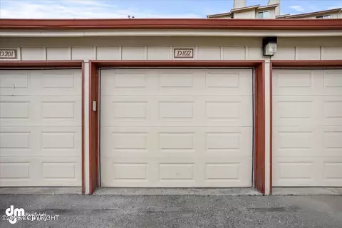 Exterior - 5622 E 40th Ave, Anchorage, AK 99504 photo 6 of 10