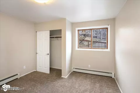 Bedroom - 5622 E 40th Ave, Anchorage, AK 99504 photo 3 of 5