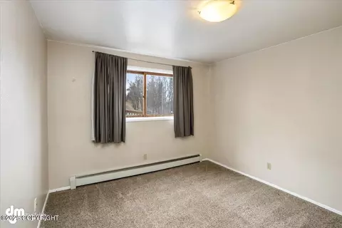 Bedroom - 5622 E 40th Ave, Anchorage, AK 99504 photo 1 of 5
