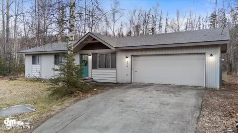 374 W Sarahs Way, Wasilla, AK 99654