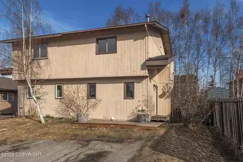 10021 Thimble Berry Dr, Anchorage, AK 99515