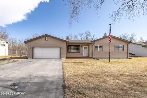 1361 S Ochre Dr, Palmer, AK 99645