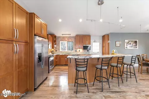 Kitchen - 10911 Adanak Cir, Eagle River, AK 99577 photo 2 of 8