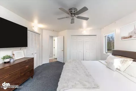 Bedroom - 10911 Adanak Cir, Eagle River, AK 99577 photo 3 of 8