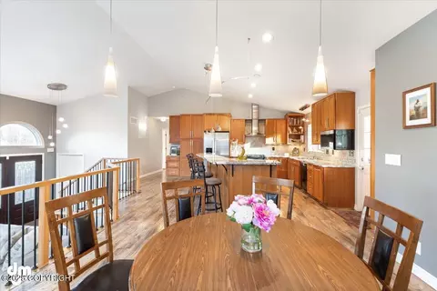 Dining - 10911 Adanak Cir, Eagle River, AK 99577 photo 1 of 2