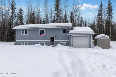 3151 Dyke Rd, North Pole, AK 99705