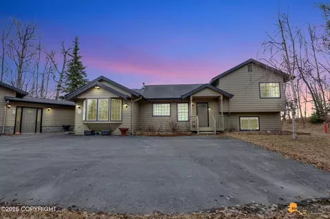 7951 S Lahti Cir, Wasilla, AK 99623