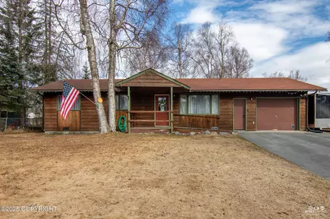 184 Hillcrest Ave, Soldotna, AK 99669