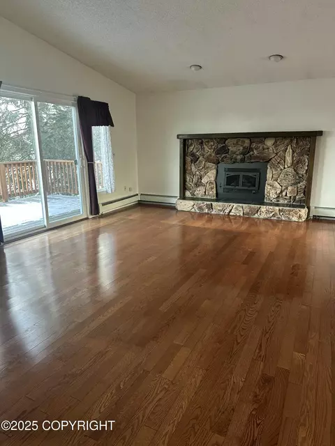 Living - 18028 Teklanika Dr, Eagle River, AK 99577 photo 2 of 5