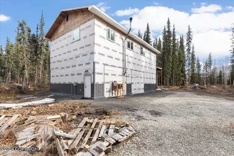 2583 River Park Dr, Fairbanks, AK 99712