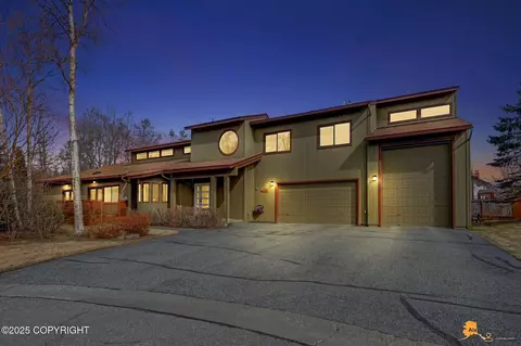 10177 Voyager Cir, Anchorage, AK 99515