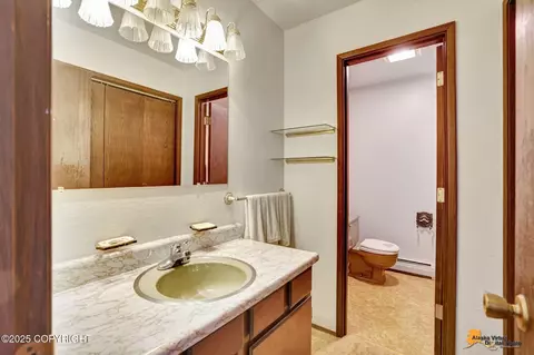 Bath - 8440 E 11th Ct, Anchorage, AK 99504 photo 2 of 3