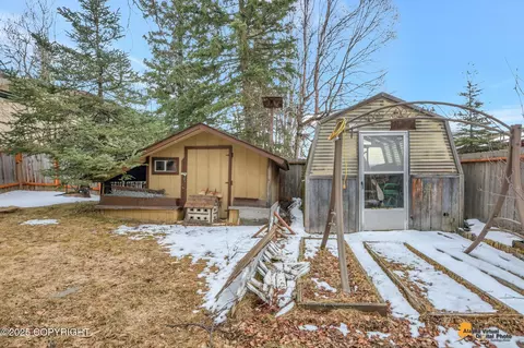 Exterior - 8440 E 11th Ct, Anchorage, AK 99504 photo 4 of 6