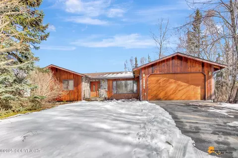 13581 Seabreeze Cir, Anchorage, AK 99516