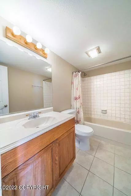 Bath - 18623 Neva Cir, Eagle River, AK 99577 photo 1 of 1