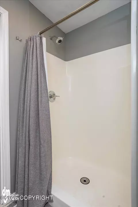 Bath - 4491 E Serendipity Loop, Wasilla, AK 99654 photo 7 of 16