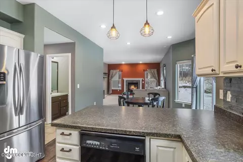 Kitchen - 4491 E Serendipity Loop, Wasilla, AK 99654 photo 3 of 8