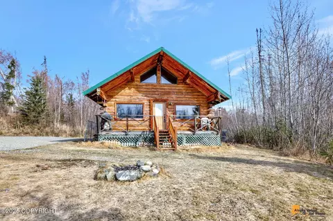 10190 W Togowoods Dr, Wasilla, AK 99623