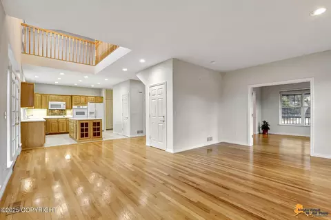Living - 9915 Middlerock Rd, Anchorage, AK 99507 photo 2 of 6