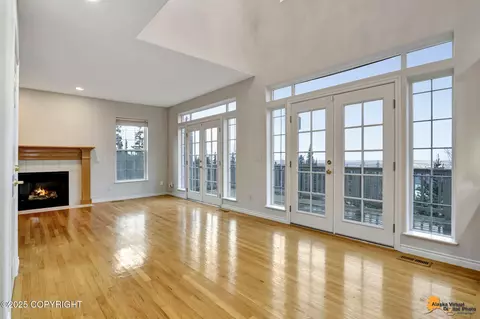 Living - 9915 Middlerock Rd, Anchorage, AK 99507 photo 5 of 6