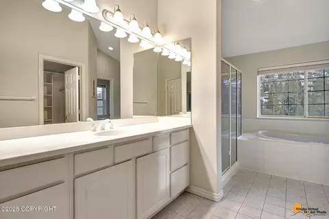 Bath - 9915 Middlerock Rd, Anchorage, AK 99507 photo 2 of 9