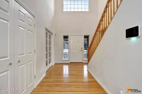 Entry Way - 9915 Middlerock Rd, Anchorage, AK 99507 photo 5 of 13