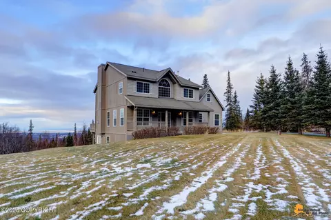 9915 Middlerock Rd, Anchorage, AK 99507
