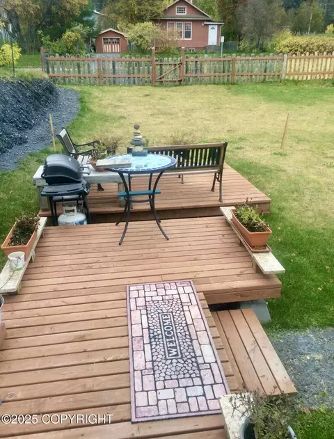 Exterior - 428 Third Ave, Seward, AK 99664 photo 6 of 10