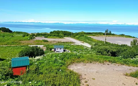 12656 D Meadow Dr, Ninilchik, AK 99639