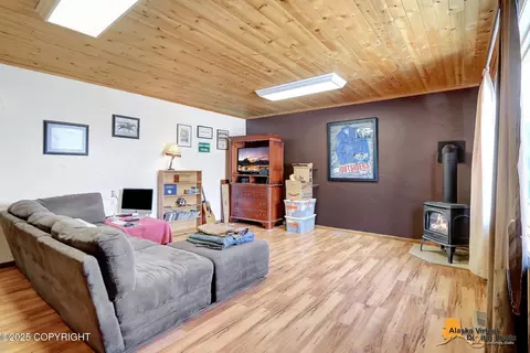 Living - 9501 Noak Cir, Eagle River, AK 99577 photo 4 of 4