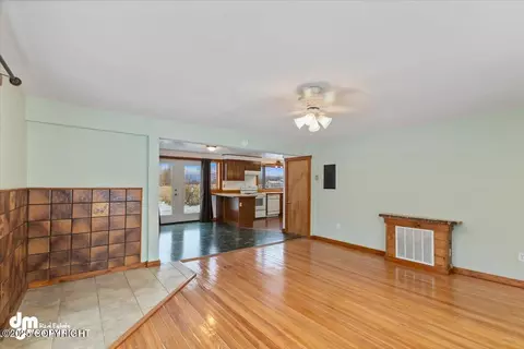 15523 E Outer Springer Loop, Palmer, AK 99645 photo 11