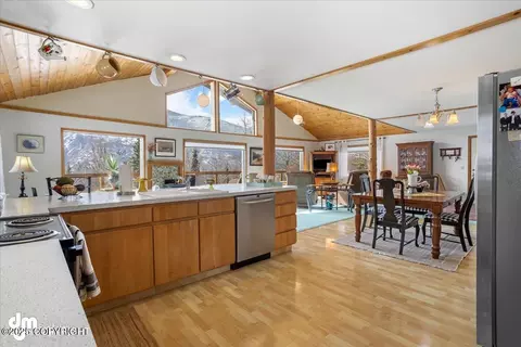 Kitchen - 3669 Pullen Cir, Eagle River, AK 99577 photo 6 of 10
