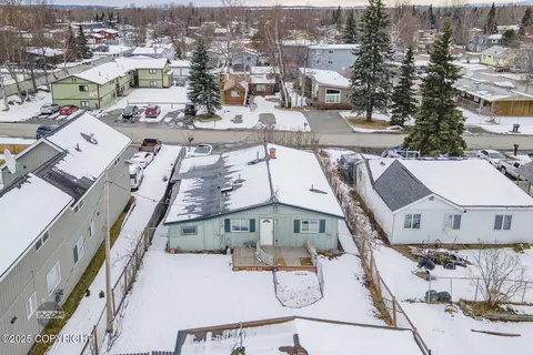 View/Area - 4107 Harrison St, Anchorage, AK 99503 photo 4 of 6