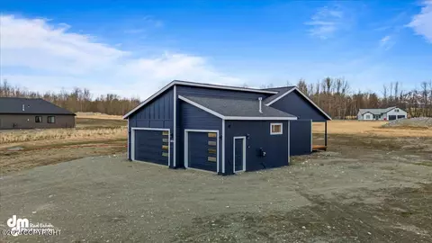 11835 E Apple Cir, Palmer, AK 99645