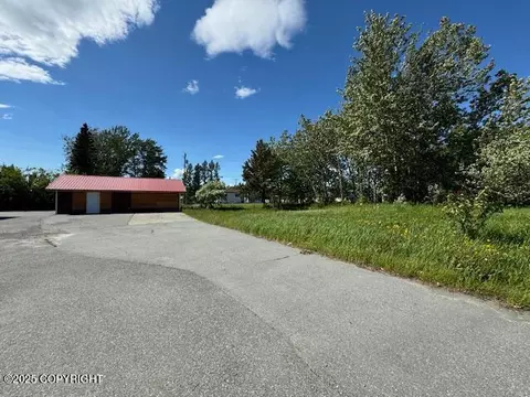 408 S Alaska St, Palmer, AK 99645