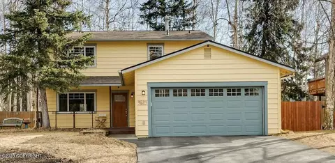 9523 Noak Cir, Eagle River, AK 99577