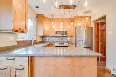 9523 Noak Cir, Eagle River, AK 99577 photo 10