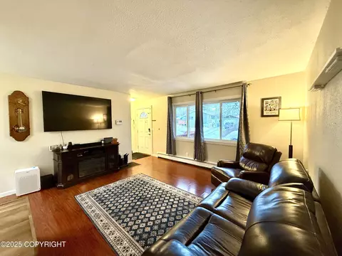 Living - 6330 E 35th Ave, Anchorage, AK 99504 photo 2 of 2